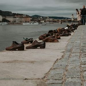 Meet your Posher, Sharon